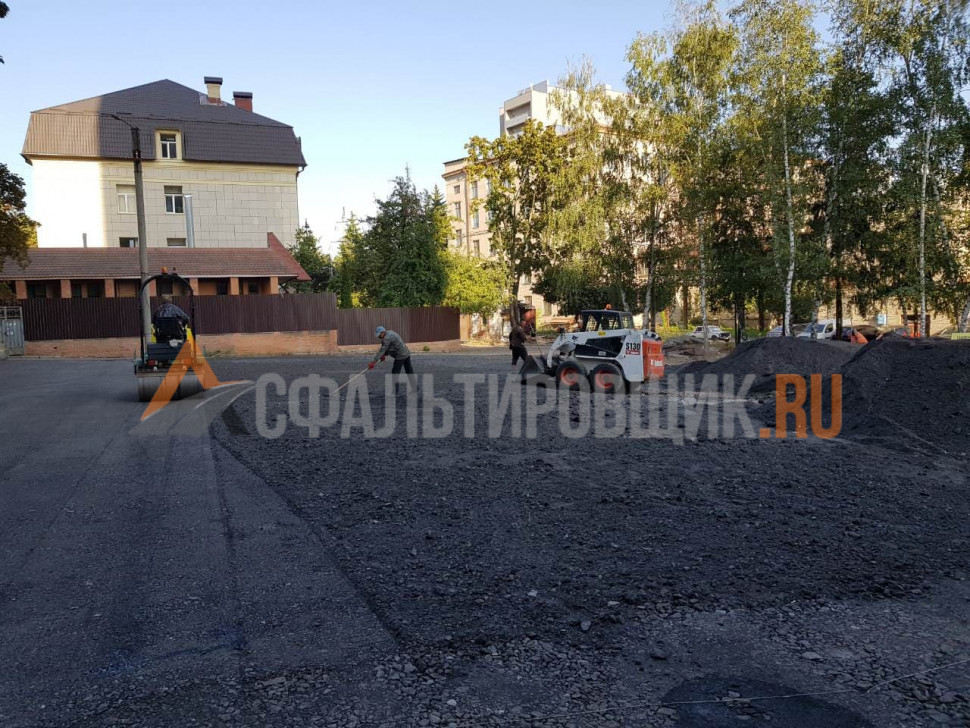 Укладка асфальтовой крошки